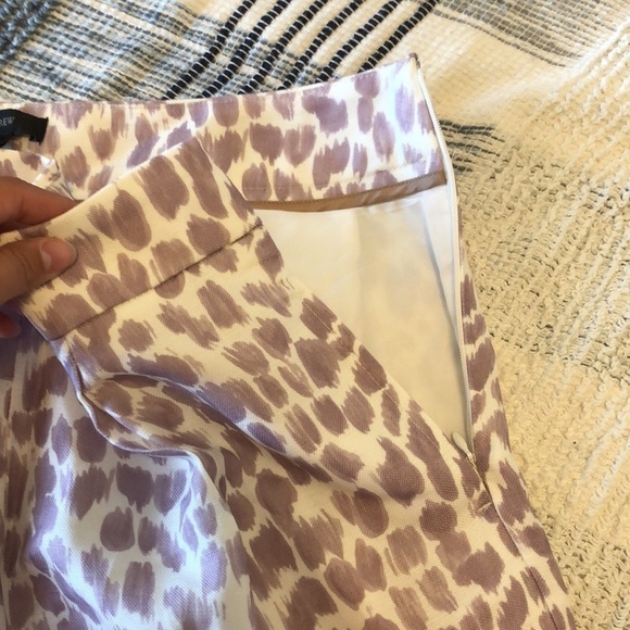 NWT J Crew Pleated Linen Blend Wide Leg Pants Sz 8 Lilac Giraffe Print Lined - Picture 7 of 11